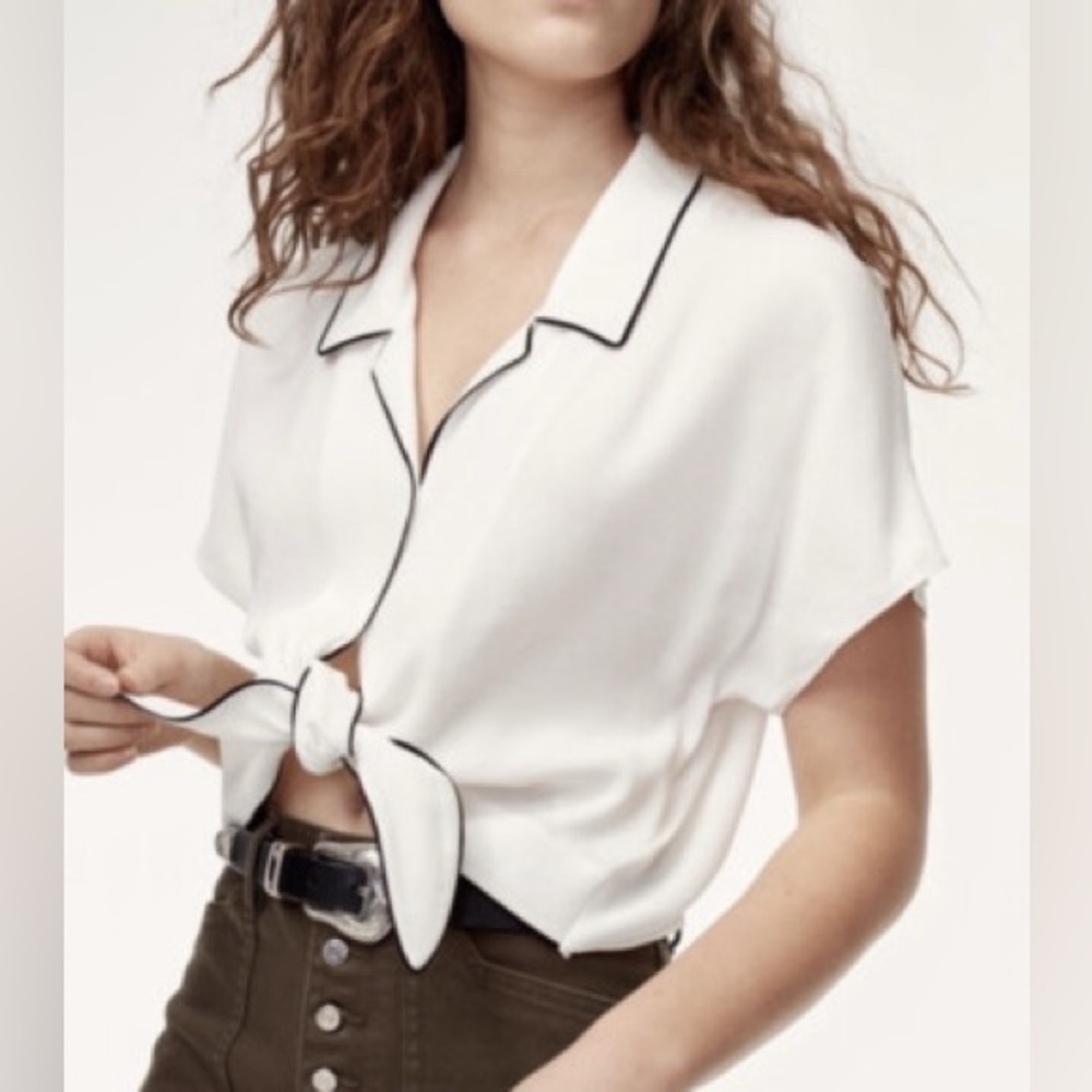 Aritzia tie shirt